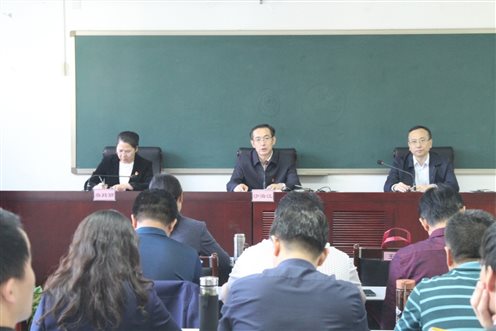D:\教务处工作\2019 年\培训班\专题班次\美丽乡村专题培训班\照片\IMG_9860.JPG