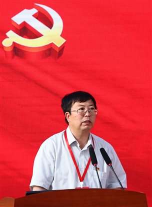 袁吉福校长